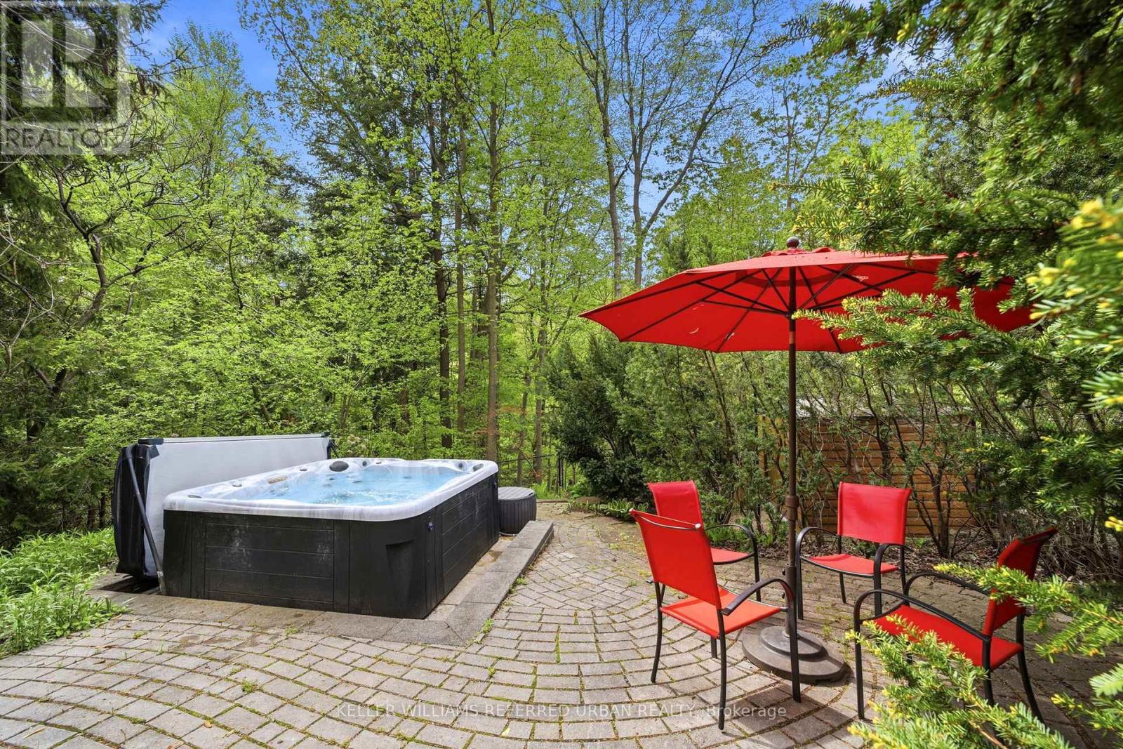 41 WENTWORTH AVENUE - 48
