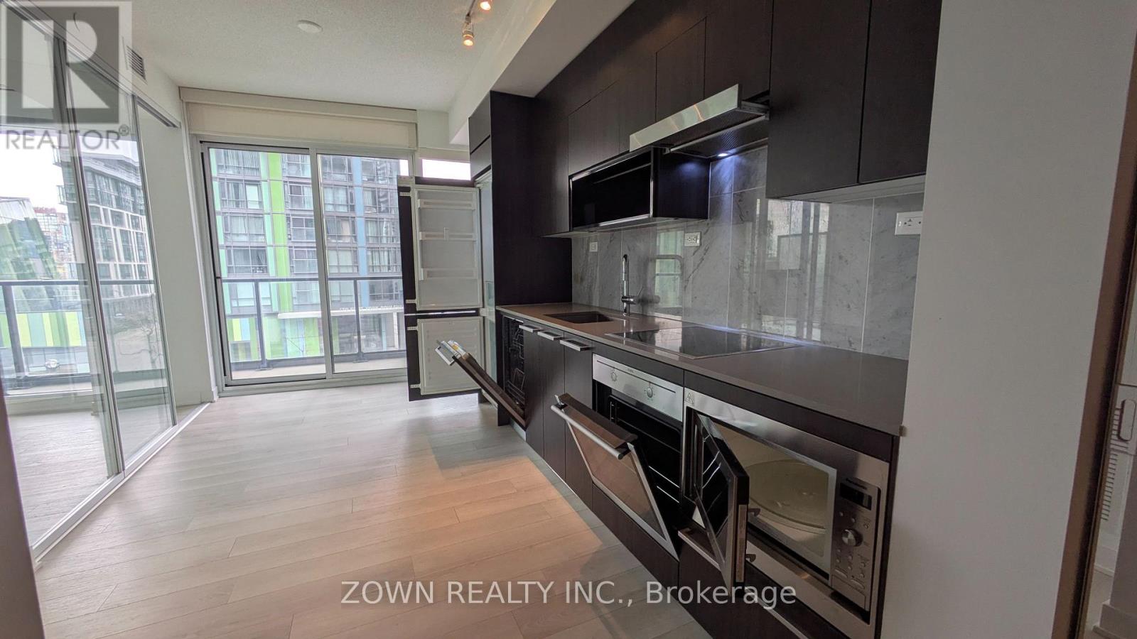 #302 90 QUEENS WHARF ROAD - 40