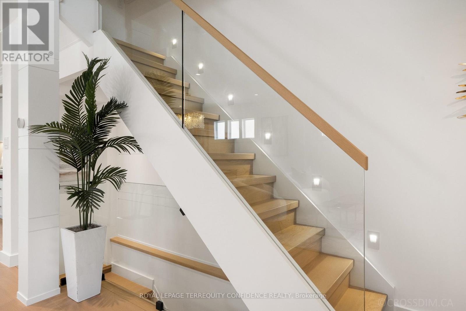 68 CRANBROOKE AVENUE - 14