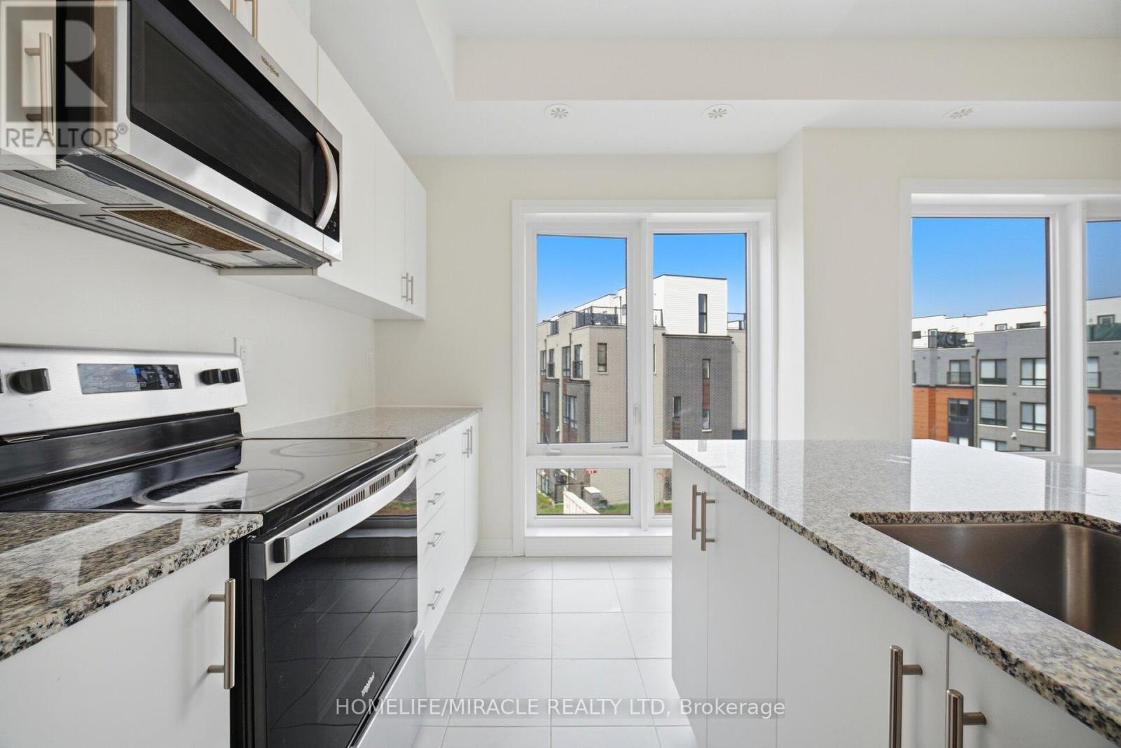 #20 30 LIBEN WAY - 13