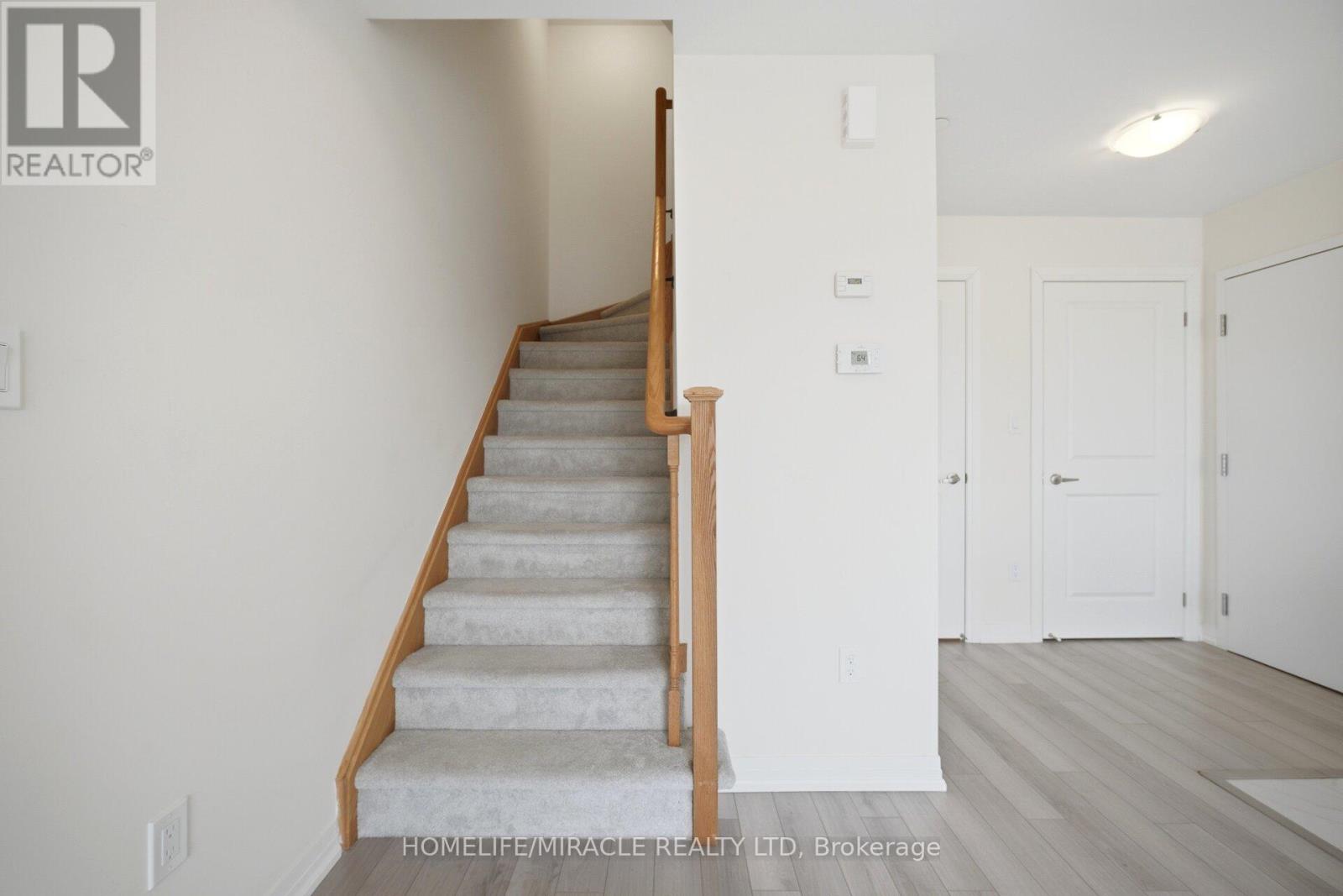 #20 30 LIBEN WAY - 20