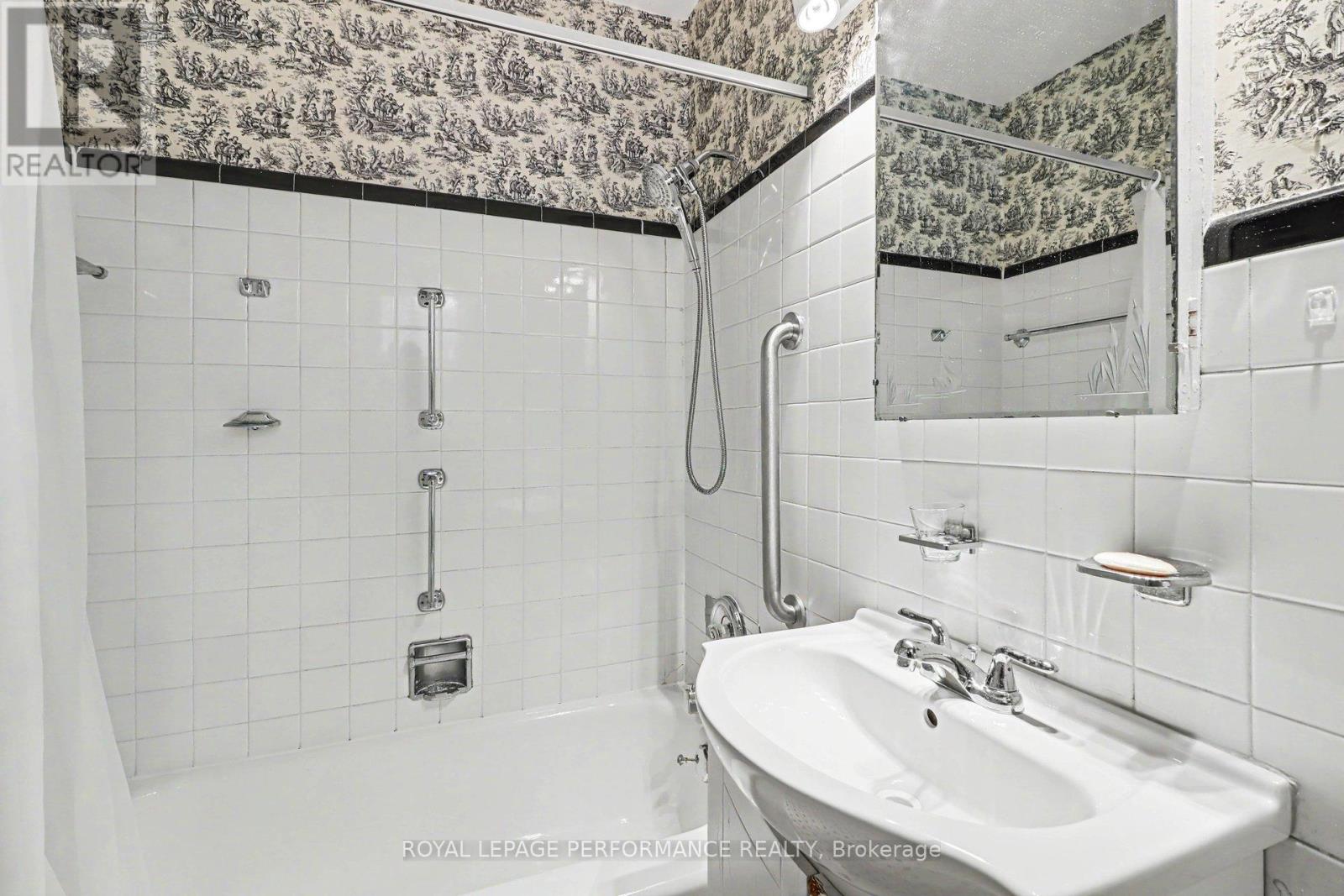 2253 ALTA VISTA DRIVE - 17