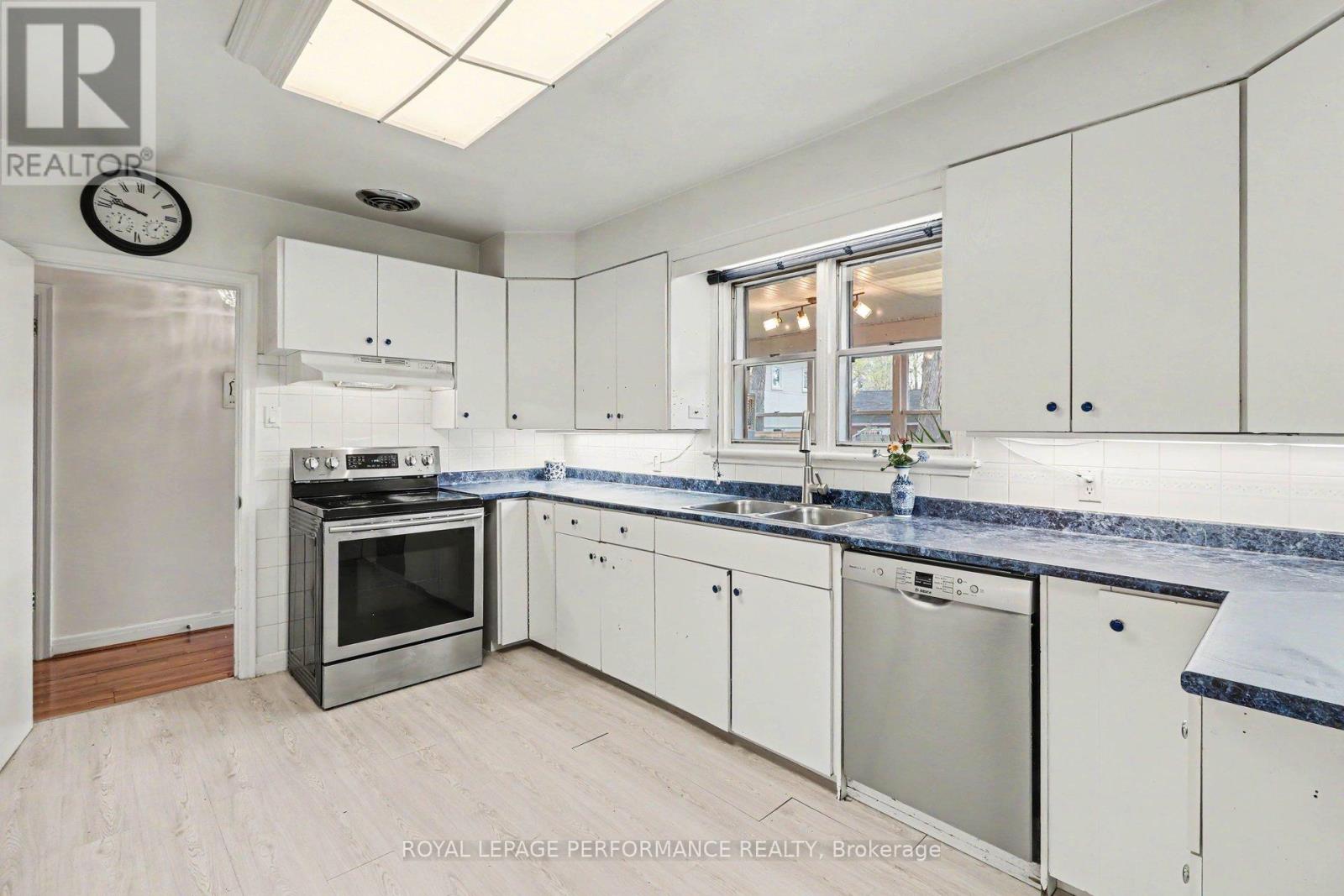 2253 ALTA VISTA DRIVE - 8