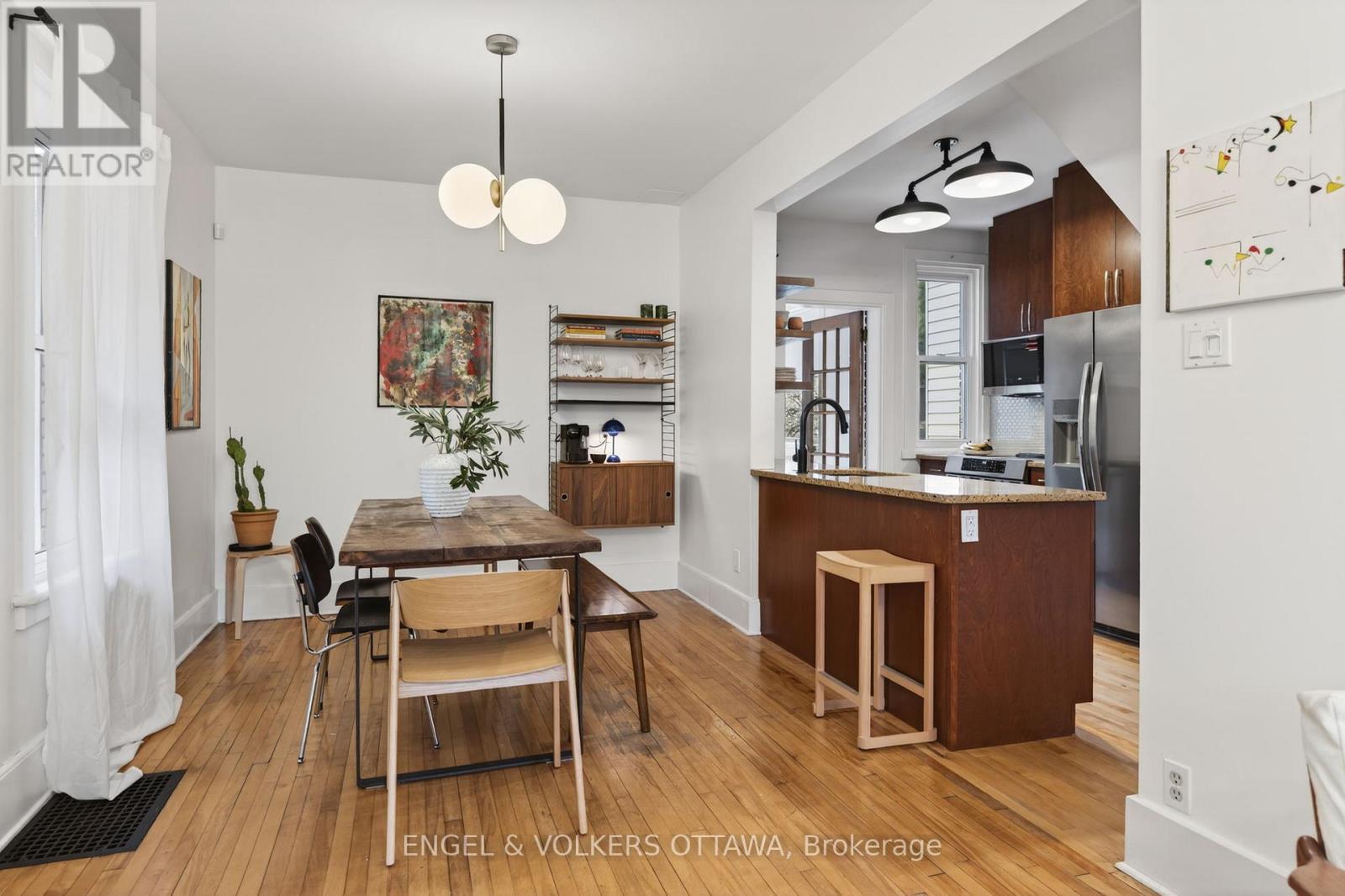 30 ROSLYN AVENUE - 10