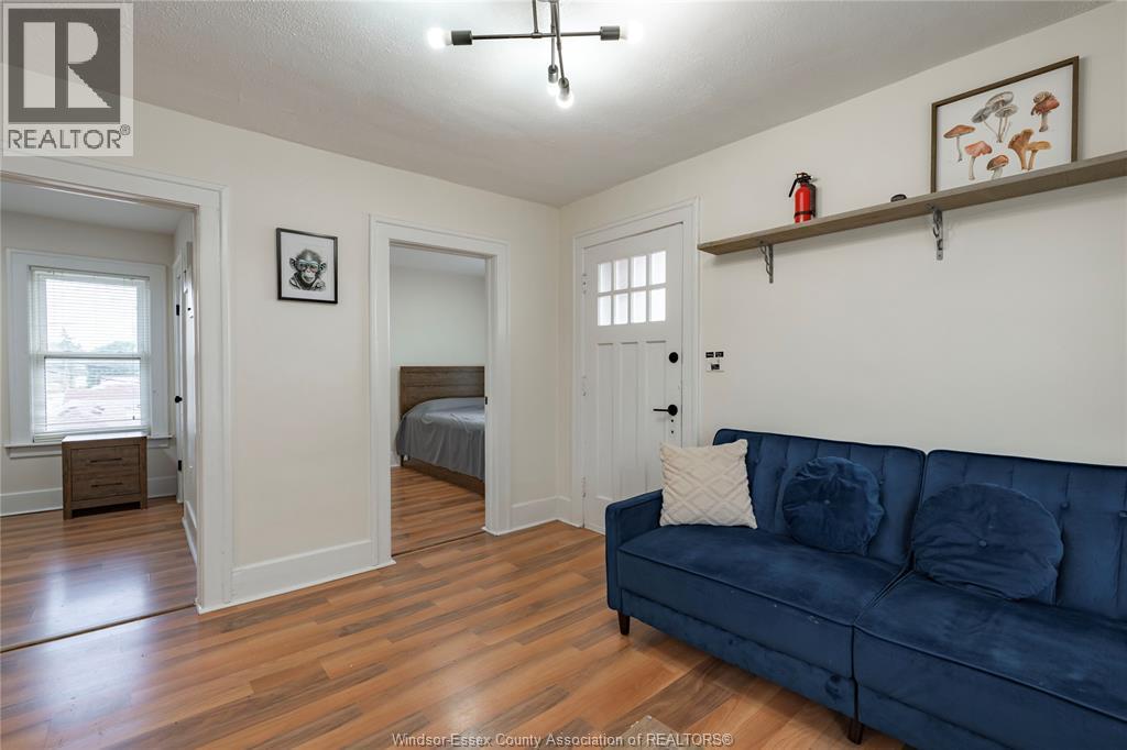 1239-47 RICHMOND STREET - 6