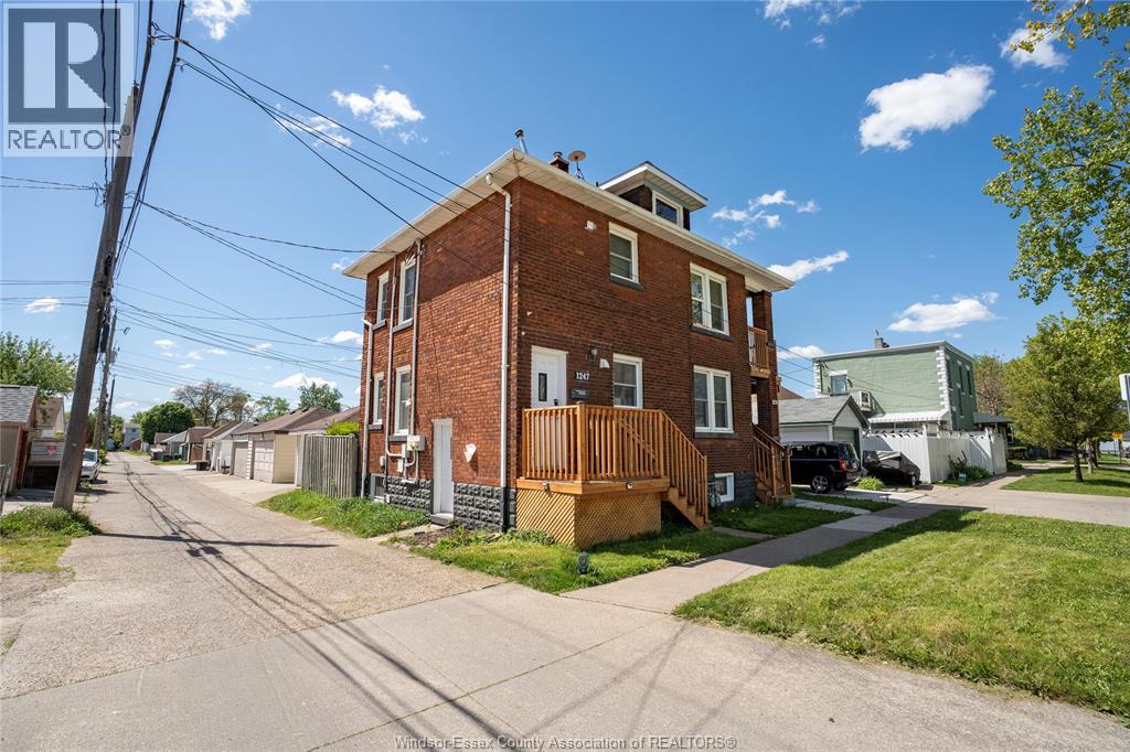 1239-47 RICHMOND STREET - 2
