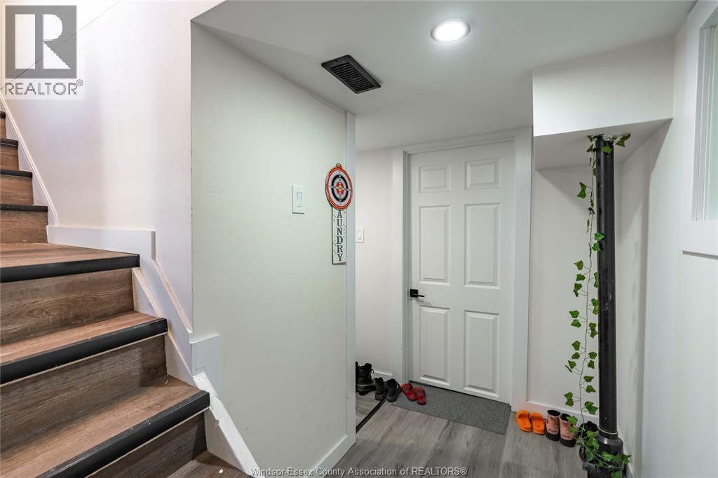 1239-47 RICHMOND STREET - 32