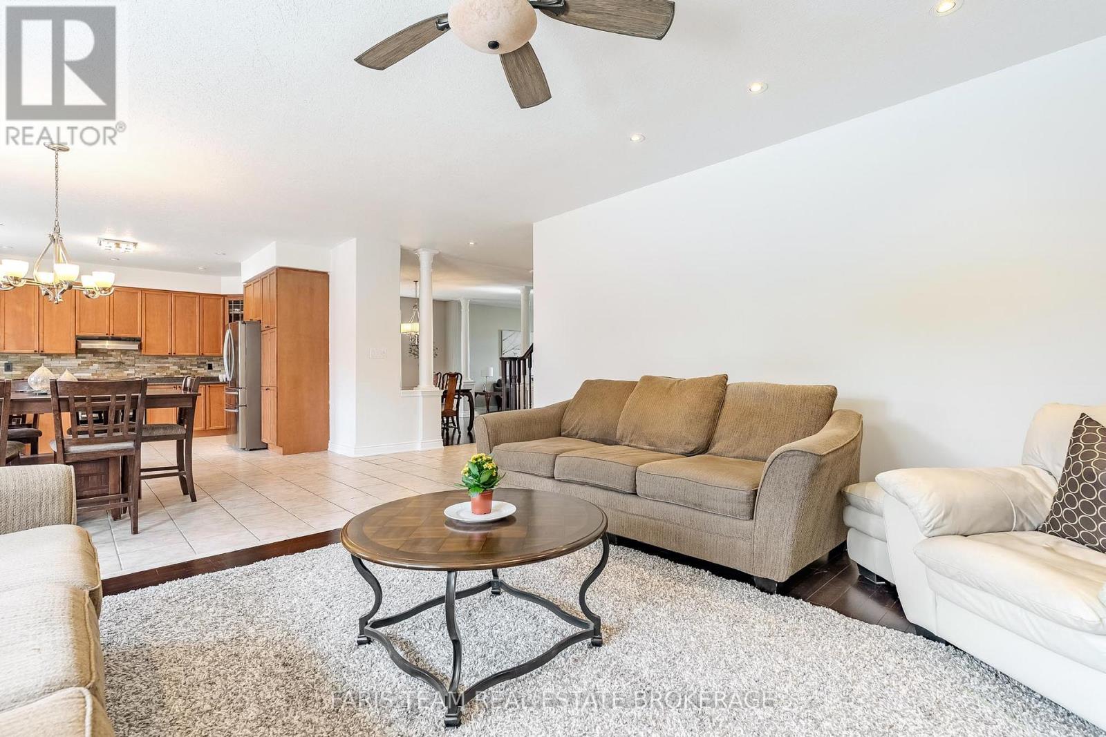 49 PRINCE WILLIAM WAY - 18