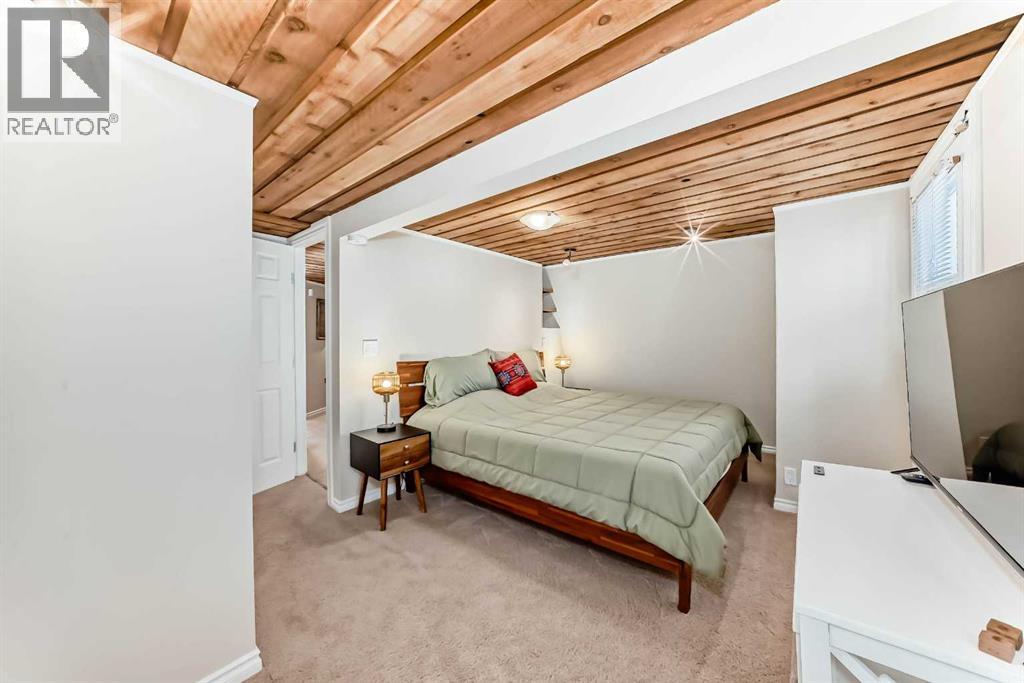 157 Grand Avenue - 34