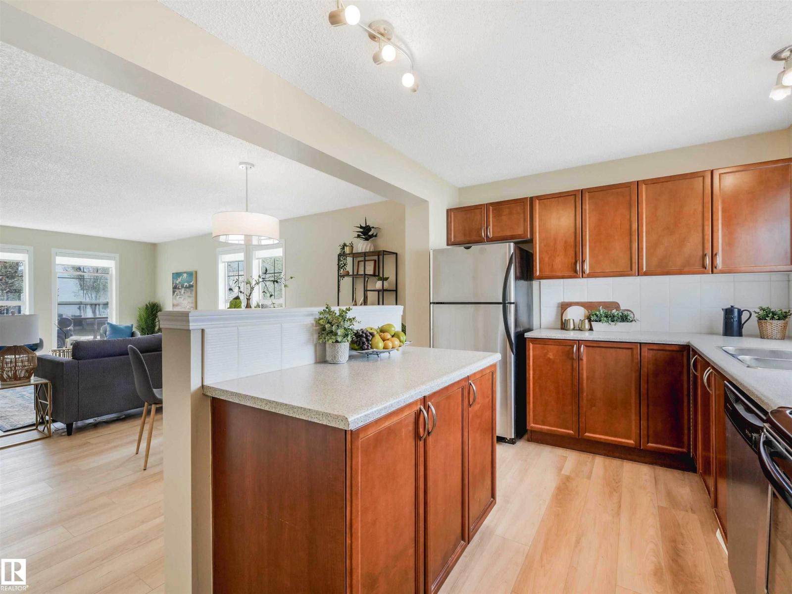 5916 SOUTH TERWILLEGAR BV NW - 17