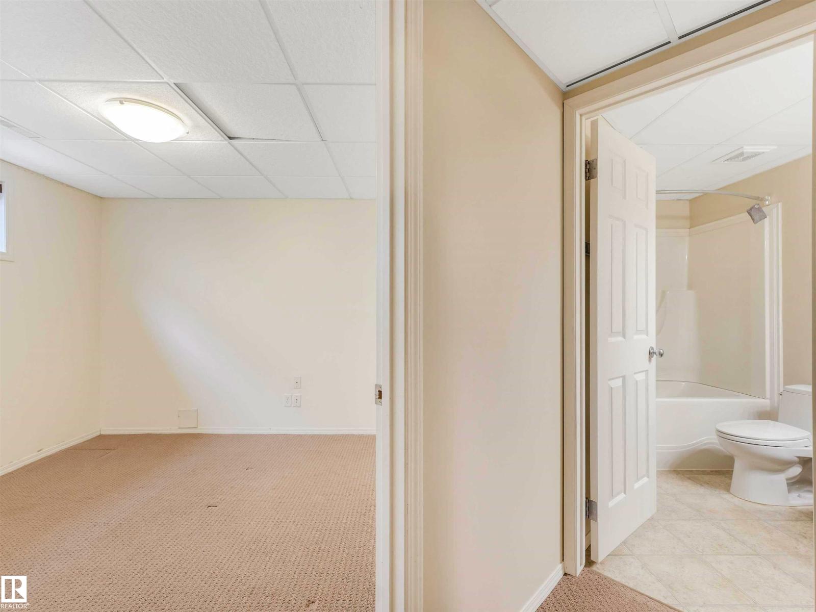 5916 SOUTH TERWILLEGAR BV NW - 35