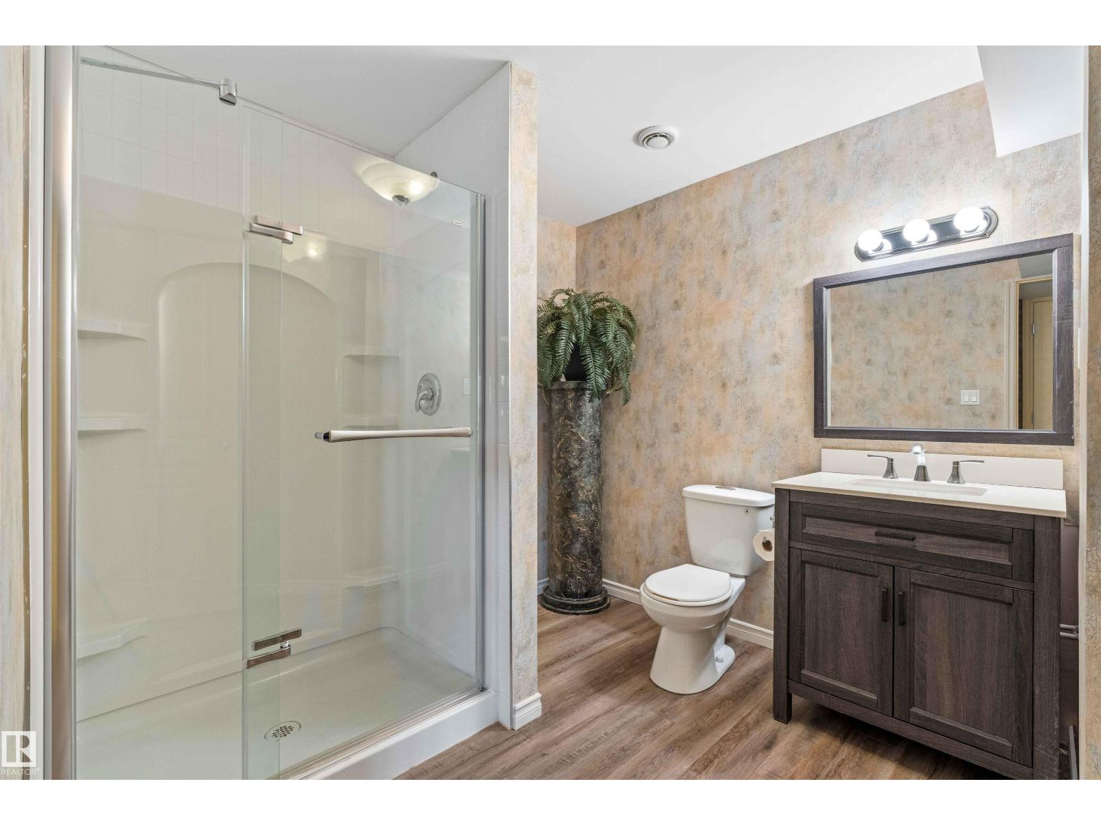 68 GREYSTONE CR - 41