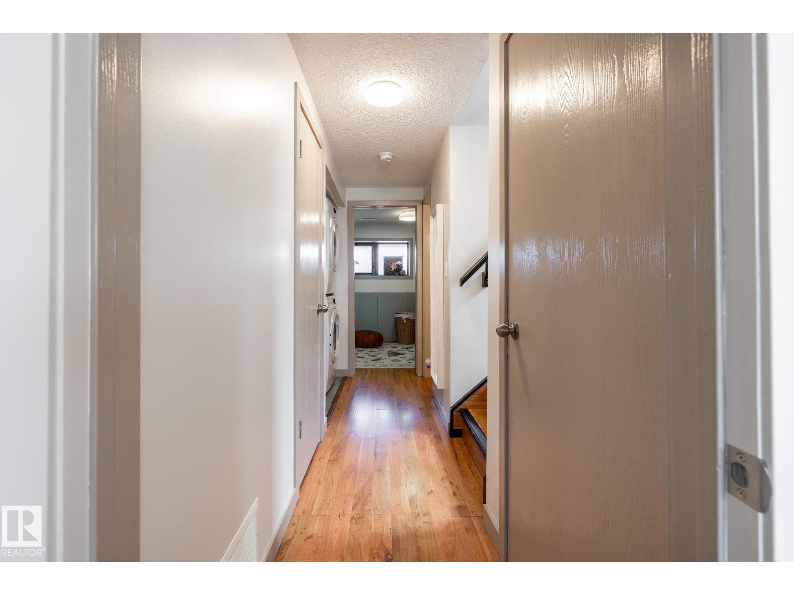 3615 43 AV NW - 33