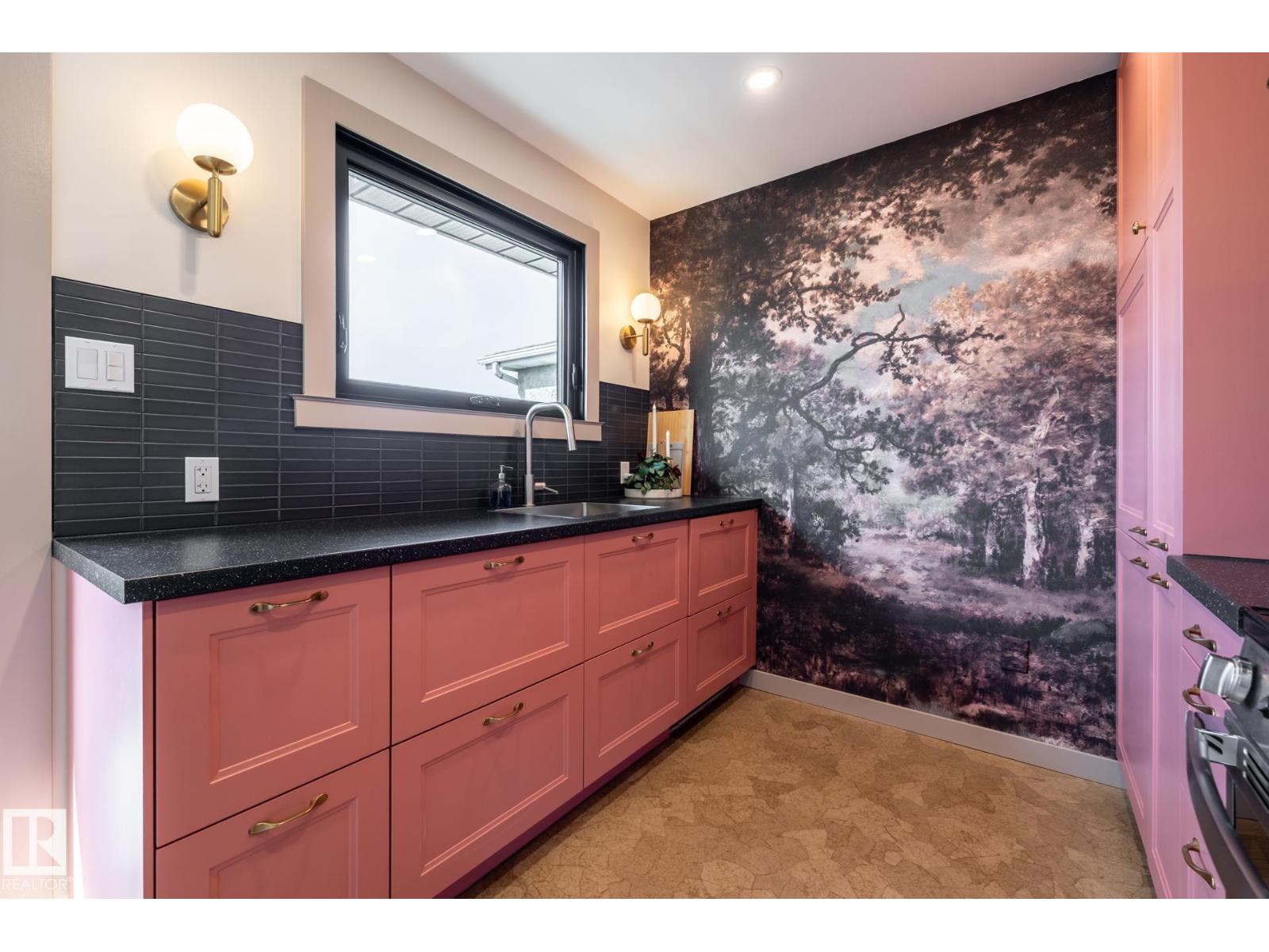 3615 43 AV NW - 8