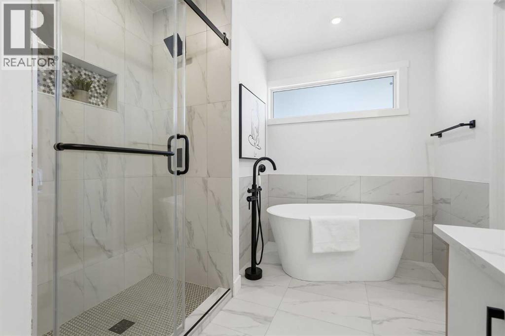 8616 7 Street SW - 25
