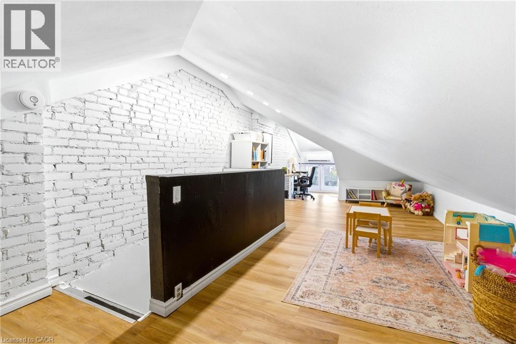 36 LOUISA Street - 21