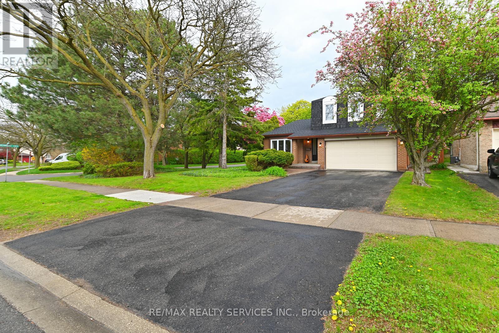 65 MASSEY STREET - 2