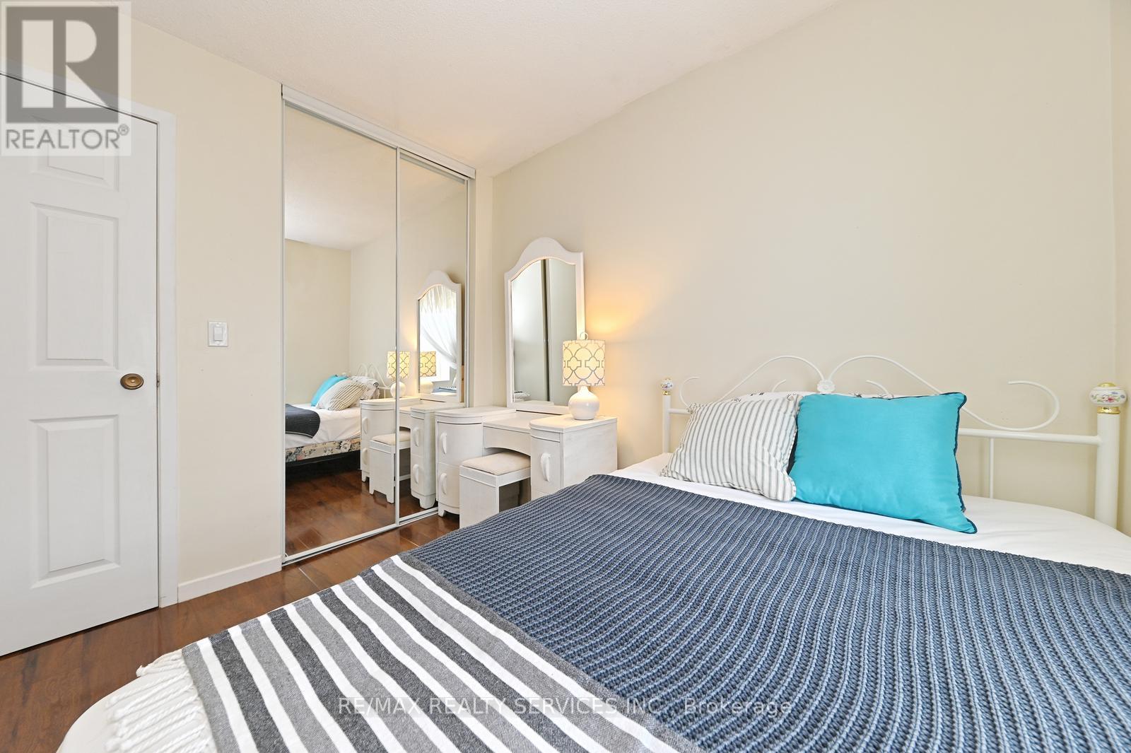 65 MASSEY STREET - 23