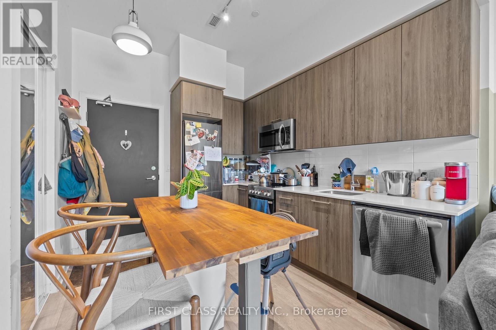 #110 1 NEIGHBOURHOOD LANE - 7