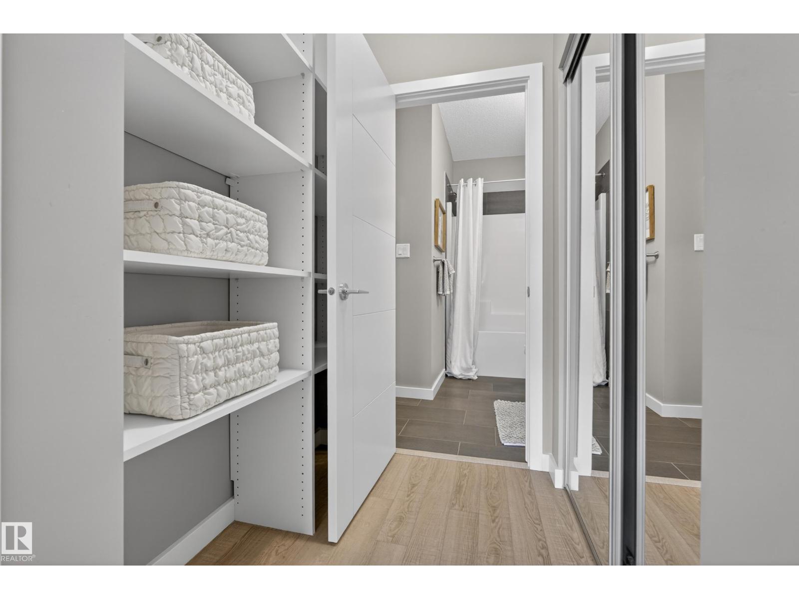 #127 1154 ADAMSON DR SW - 12