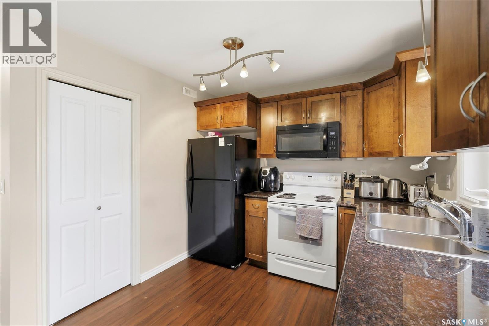 #119 303 Slimmon PLACE - 12