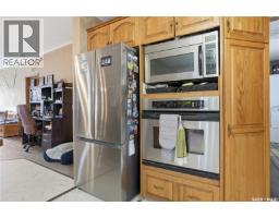 210 Railway Avenue, Mortlach, SK S0H3E0 Photo 29