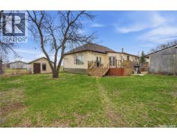 Sunroom - 210 Railway Avenue, Mortlach, SK S0H3E0 Photo 6