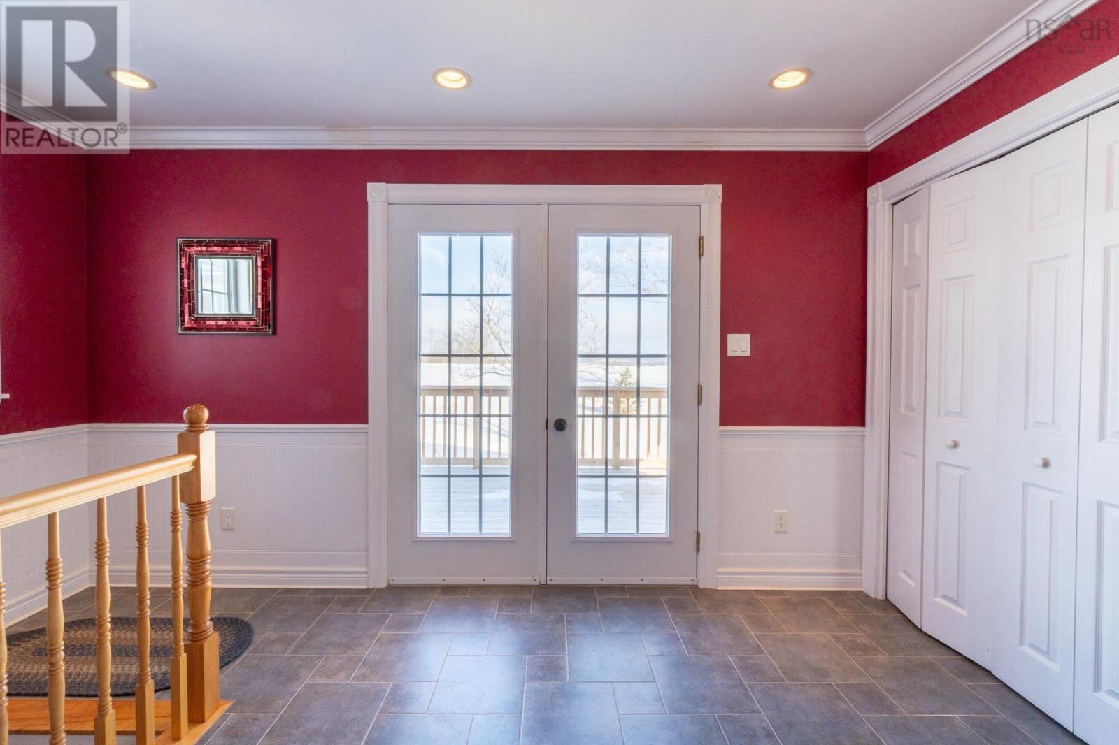 408 Belcher Street - 19