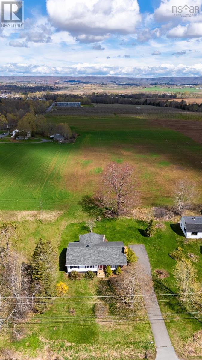 408 Belcher Street - 46
