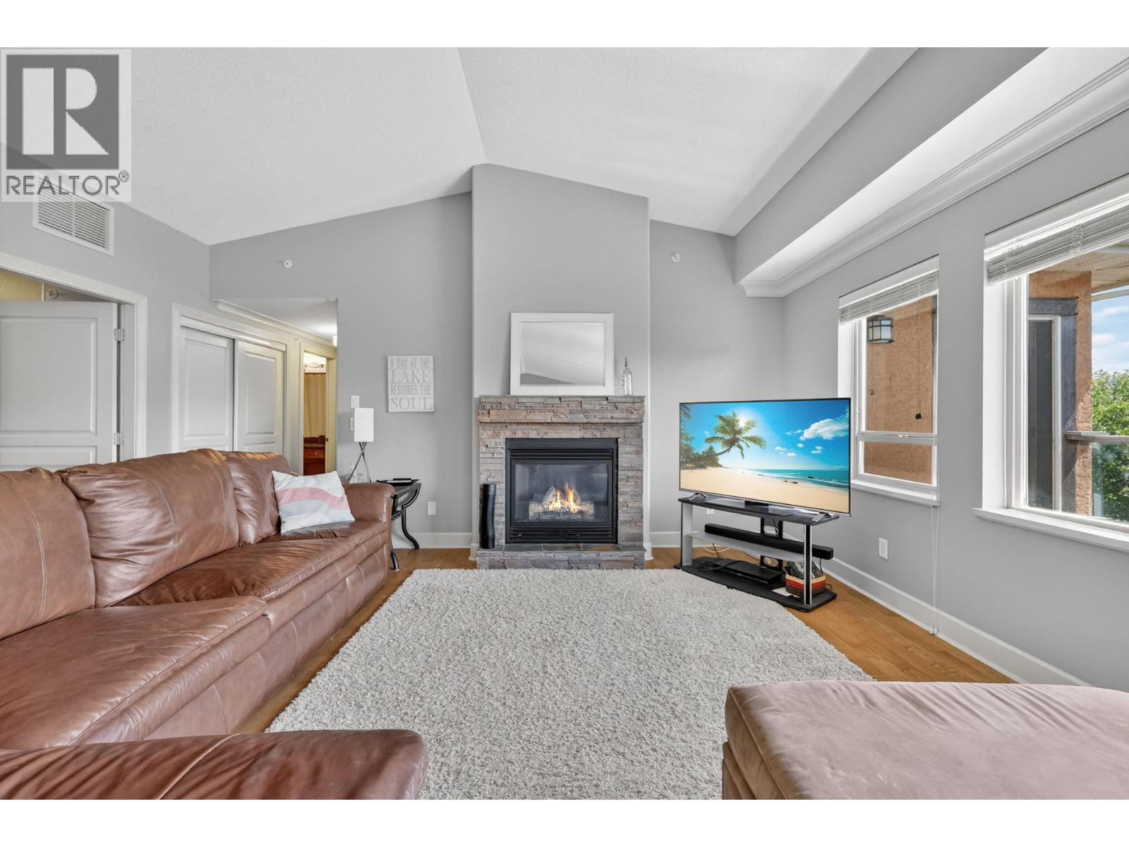 3996 Beach Avenue Unit# 323, Peachland