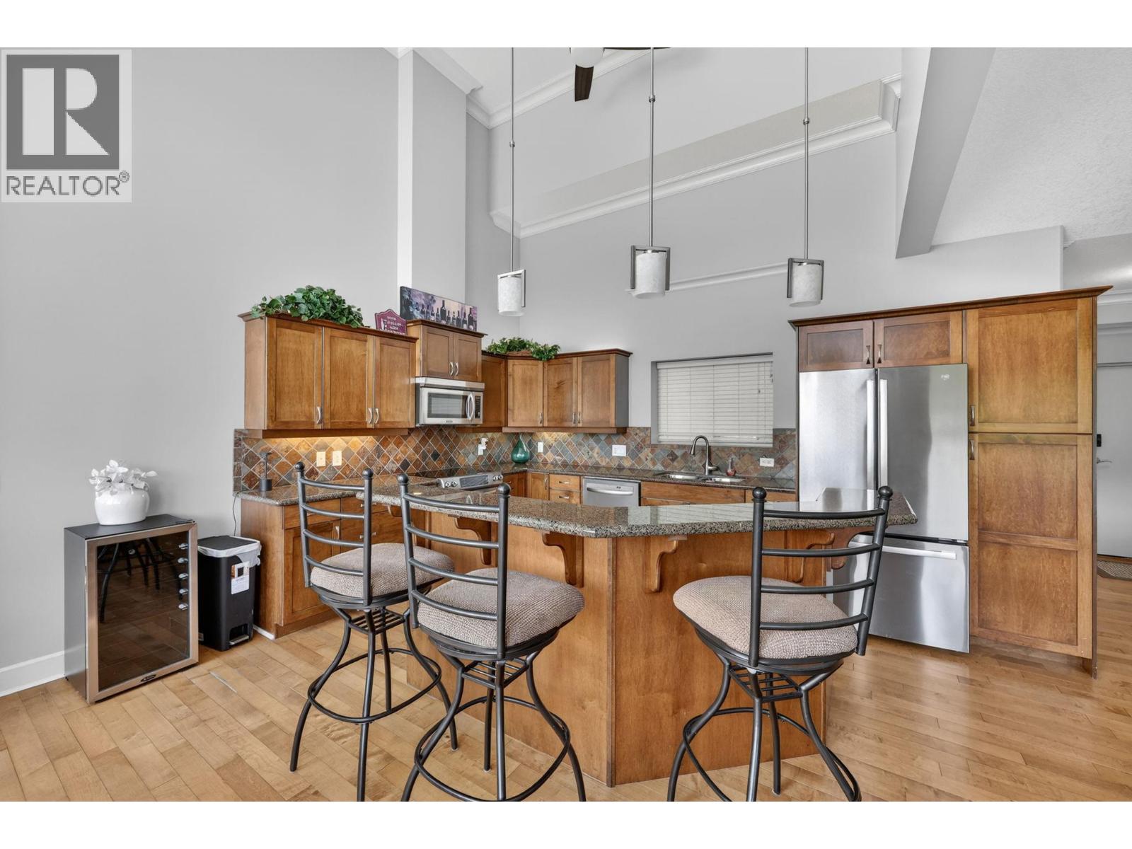 3996 Beach Avenue Unit# 323, Peachland