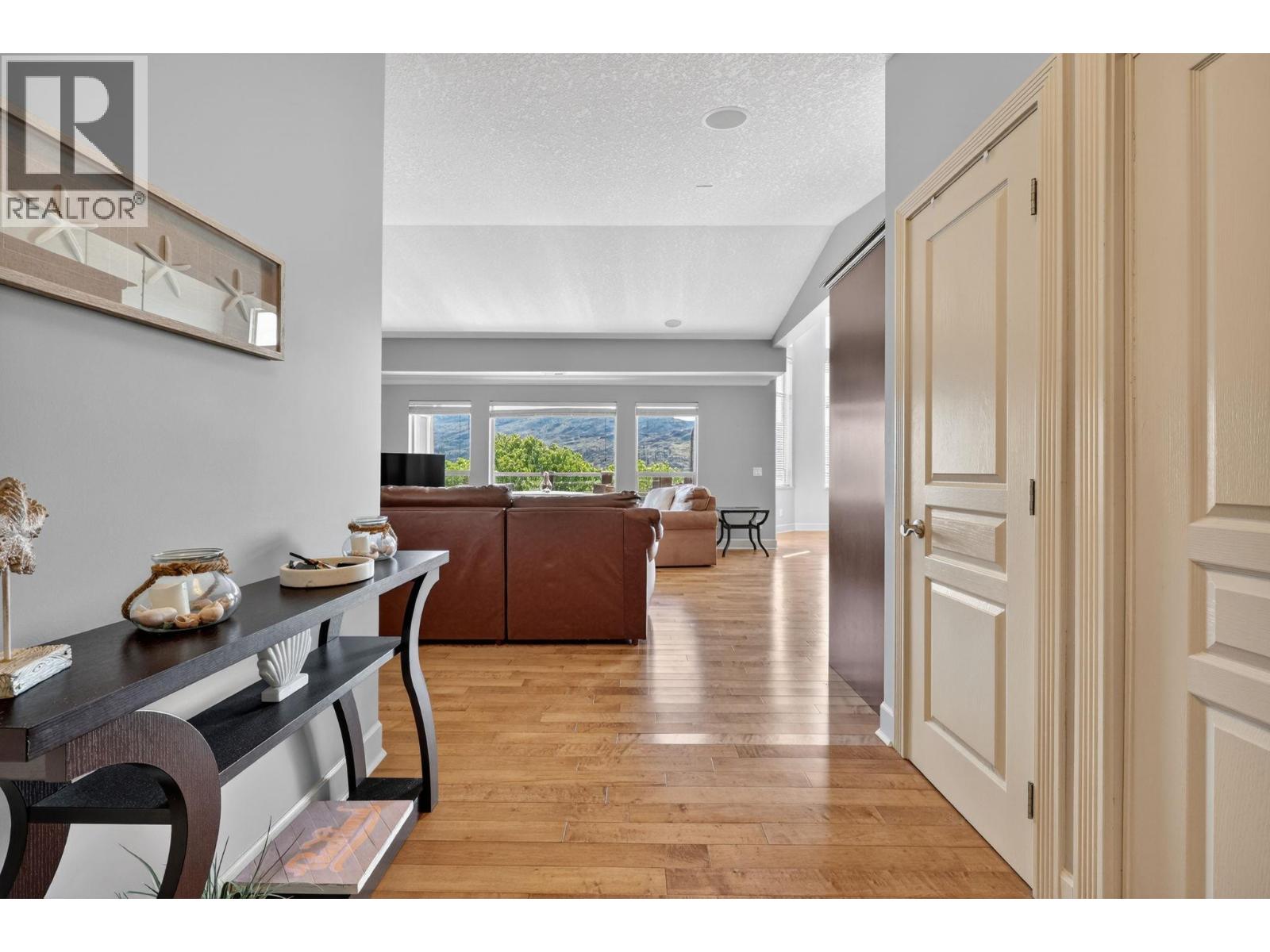 3996 Beach Avenue Unit# 323, Peachland