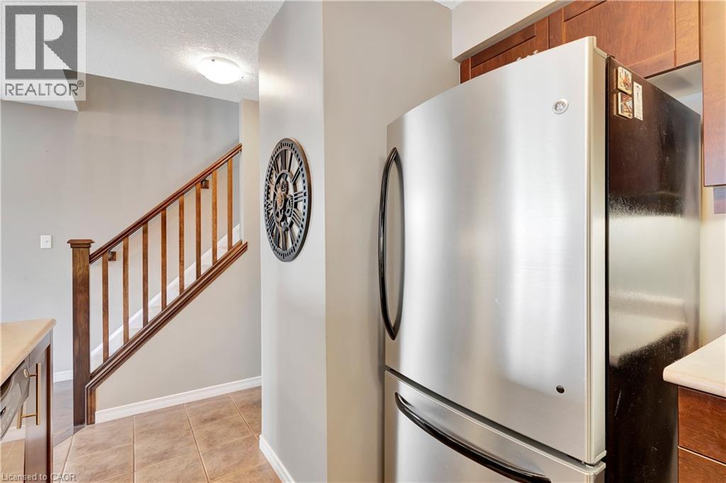 935 ZELLER Crescent - 14