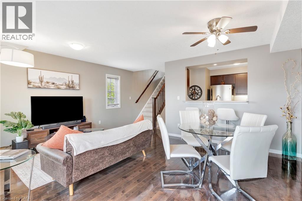 935 ZELLER Crescent - 16
