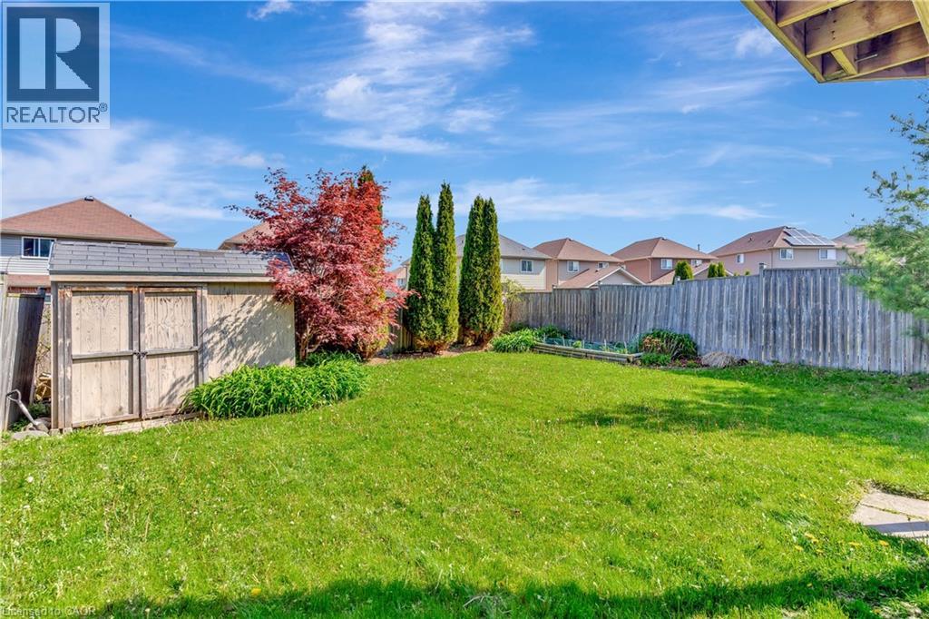 935 ZELLER Crescent, Kitchener, Ontario, N2A0C7 — Photo 43