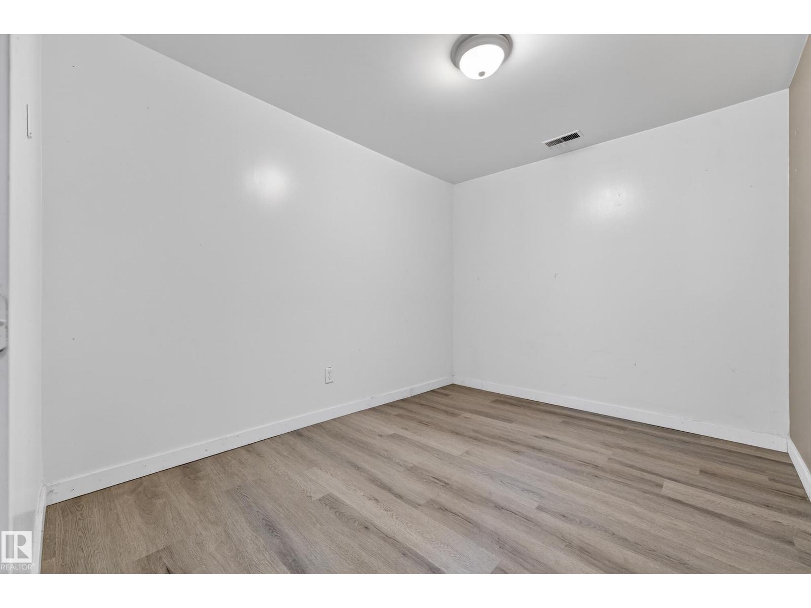 37 HAZEL ST - 41
