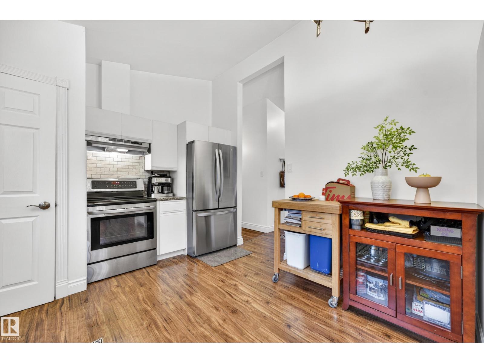 37 HAZEL ST - 19