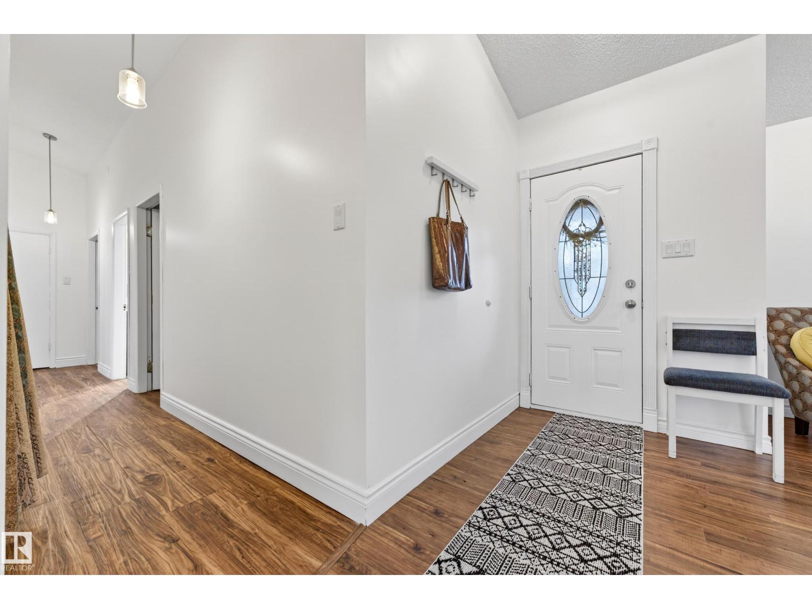 37 HAZEL ST - 6