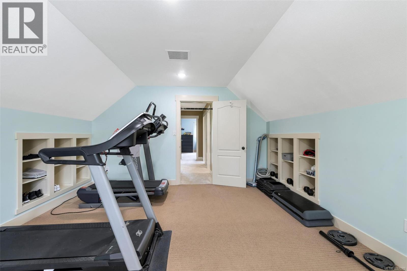1580 Nimpkish Pl - 49