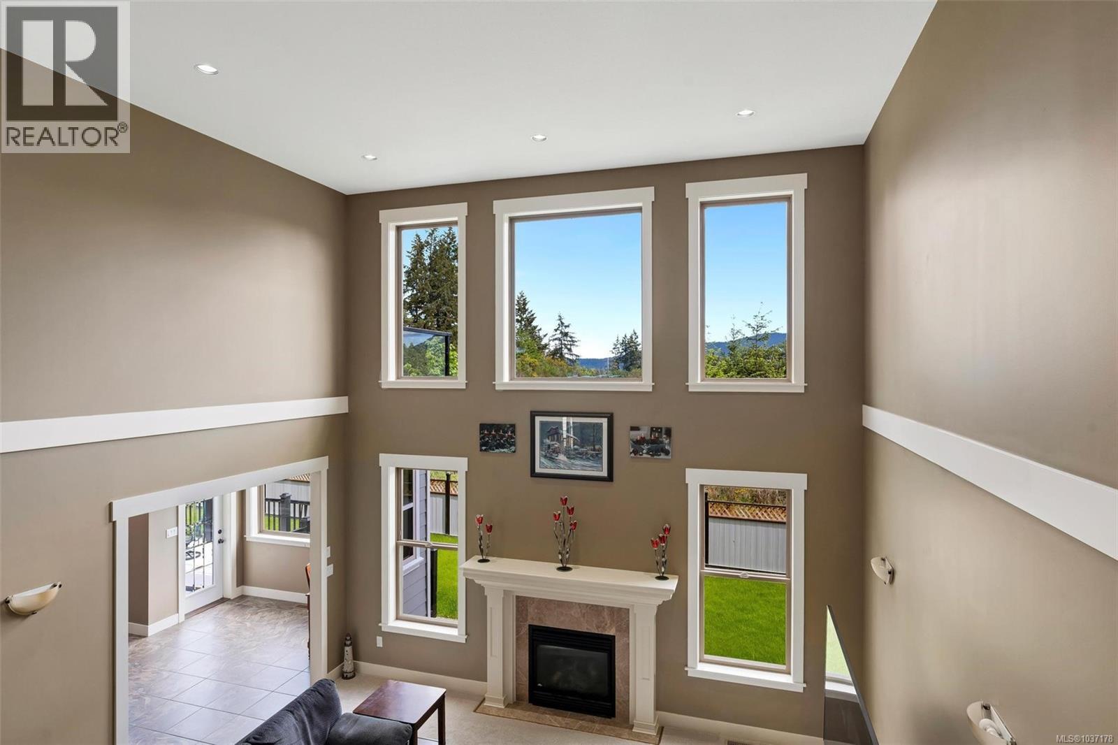 1580 Nimpkish Pl - 55