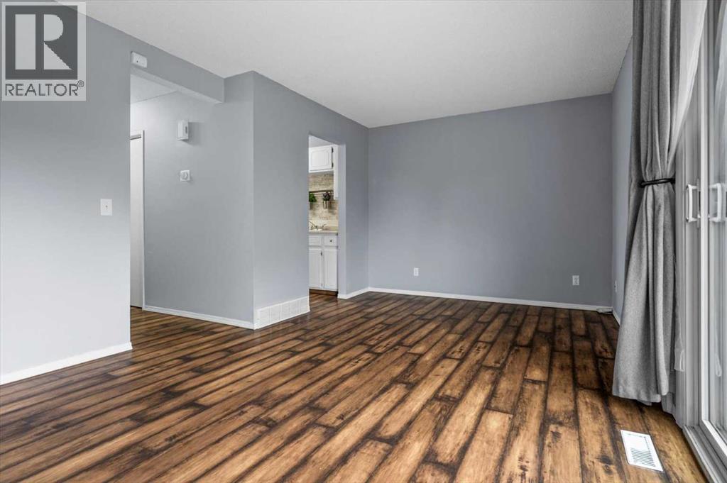 #80 2727 Rundleson Road NE - 12