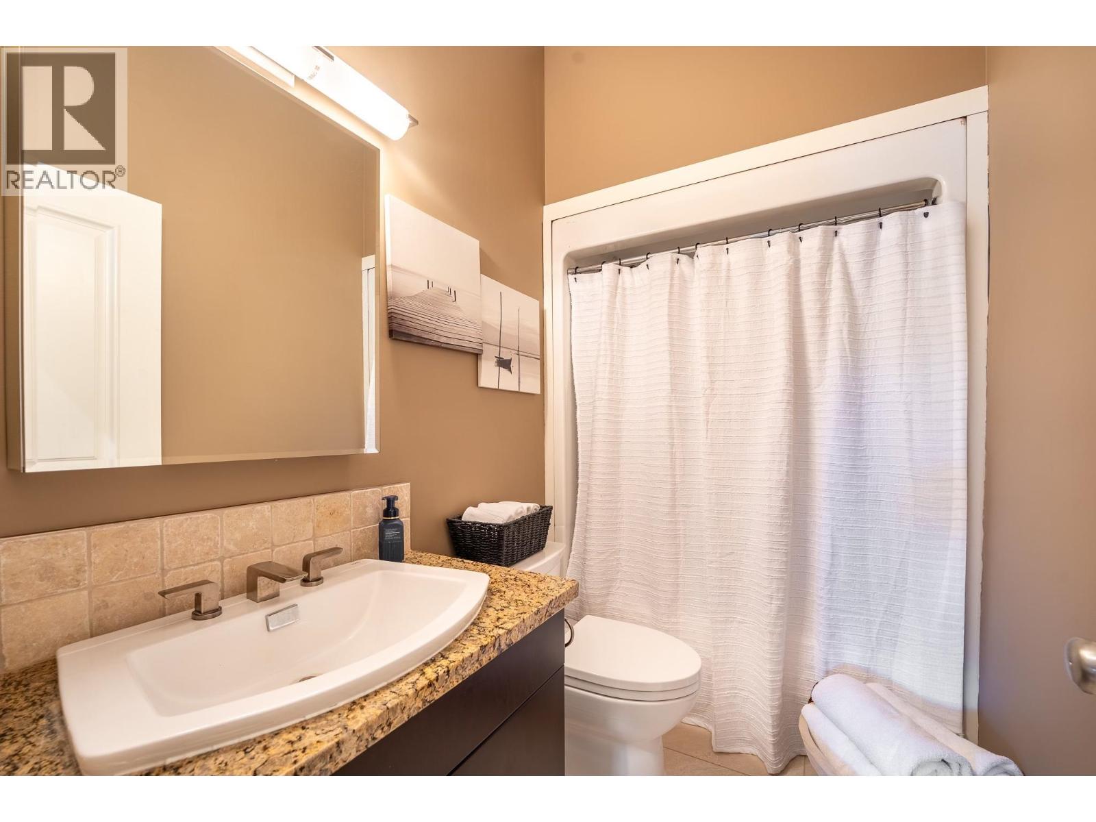 21565 WEST LAKE ROAD, Prince George