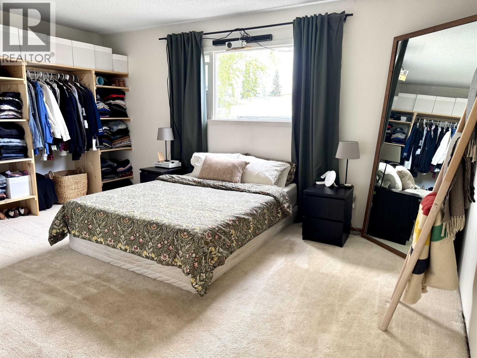 4168 BROADWAY AVENUE, Smithers