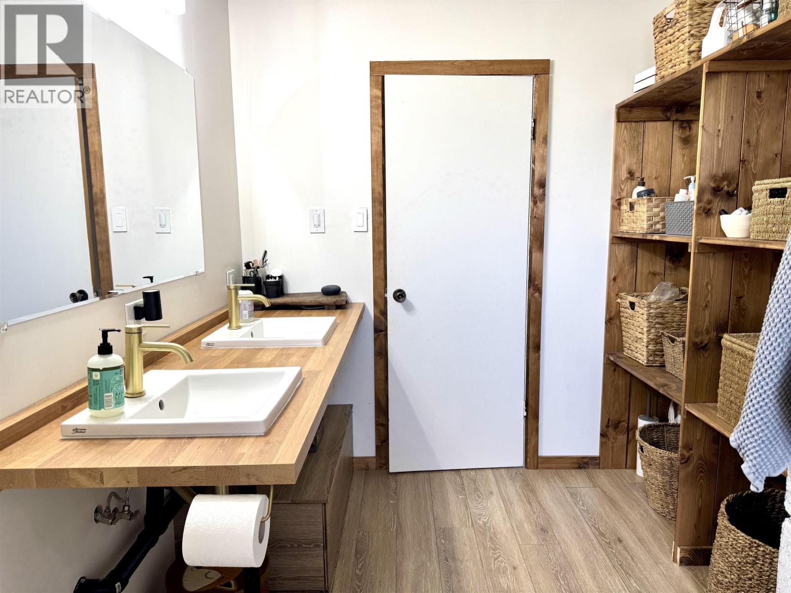 4168 BROADWAY AVENUE - 25