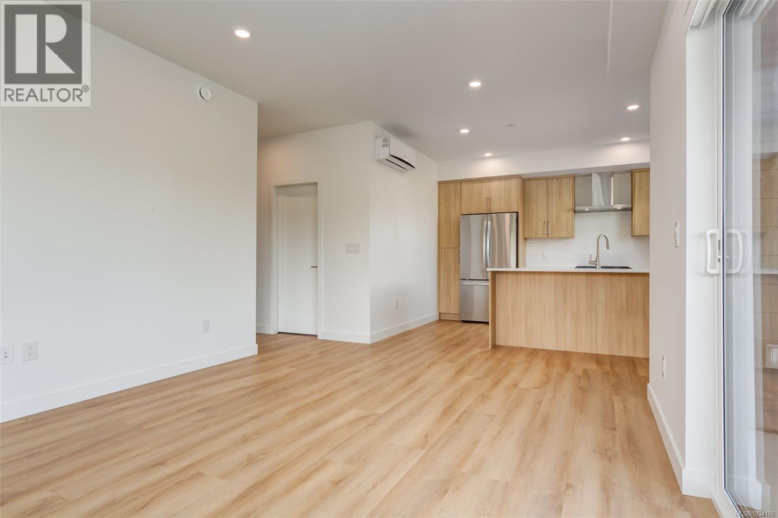 #201 7181 Lantzville Rd - 11