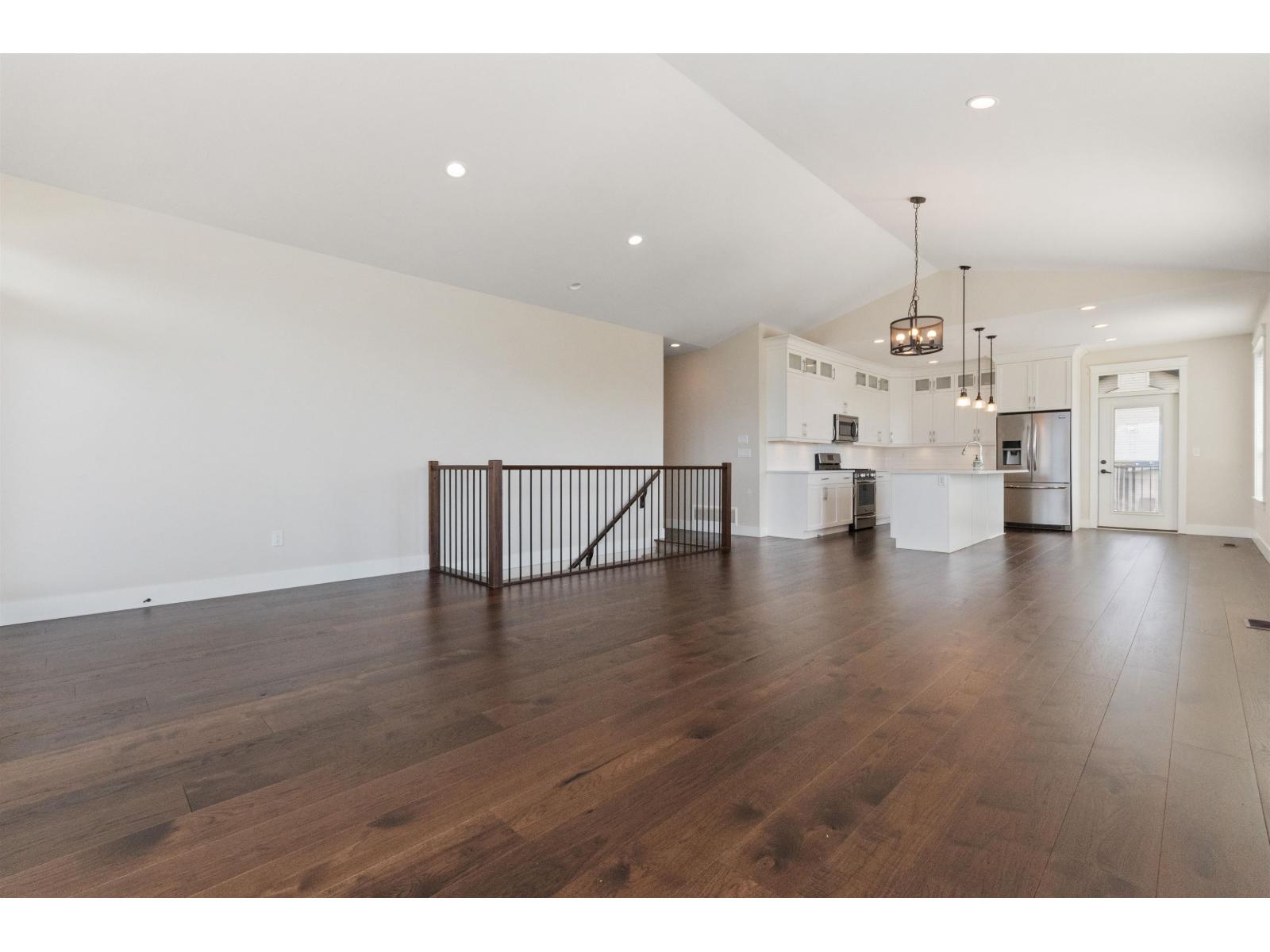 46658 GROVE AVENUE, Promontory, Chilliwack