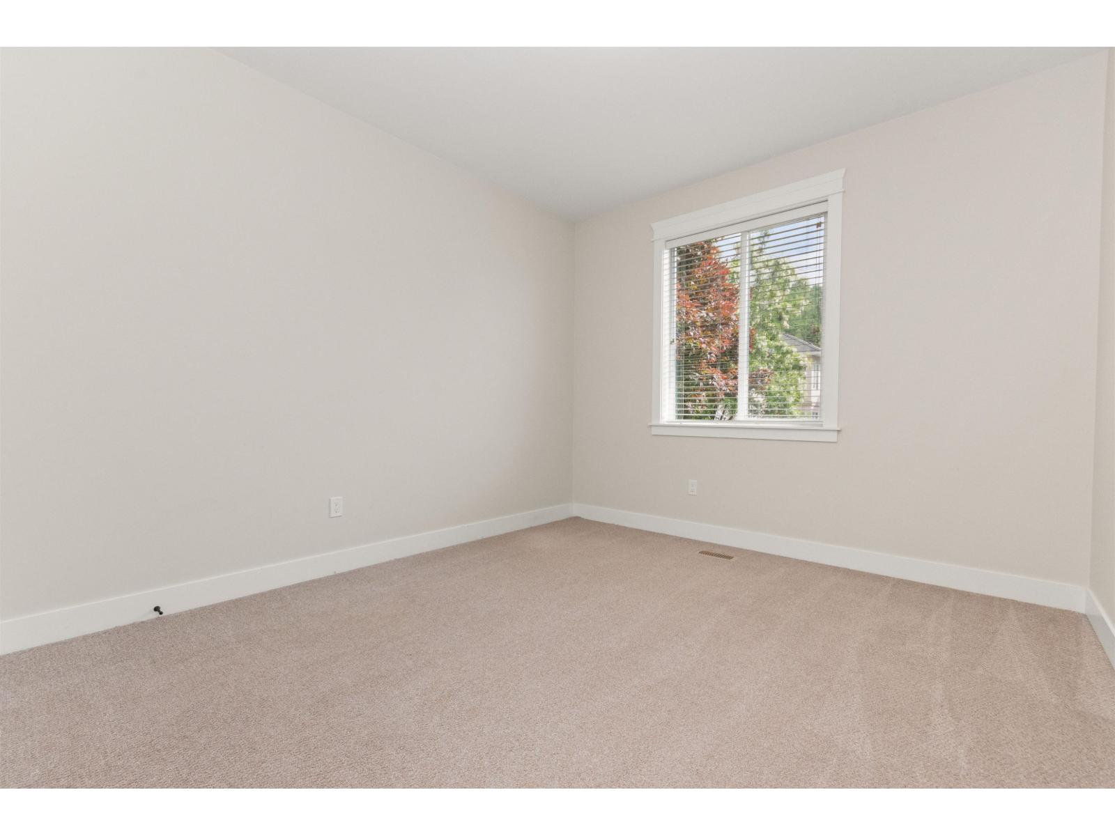 46658 GROVE AVENUE, Promontory, Chilliwack