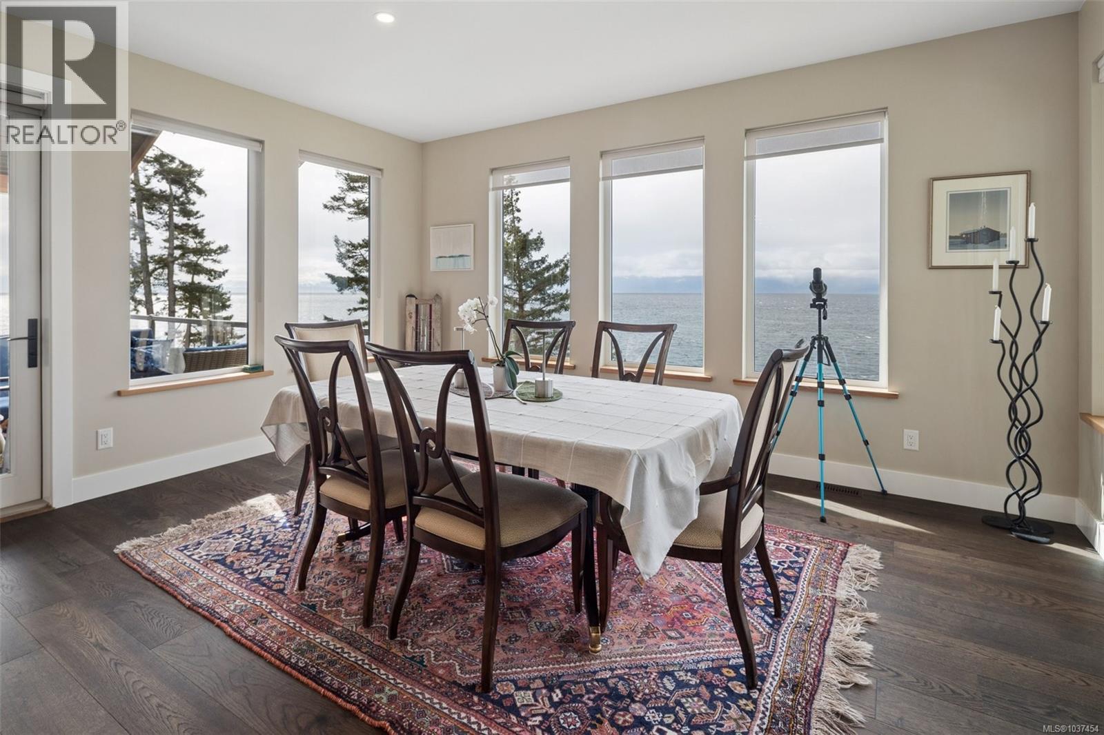 2480 Lighthouse Point Rd, Sooke