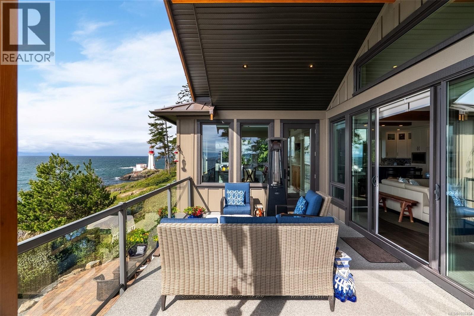 2480 Lighthouse Point Rd, Sooke