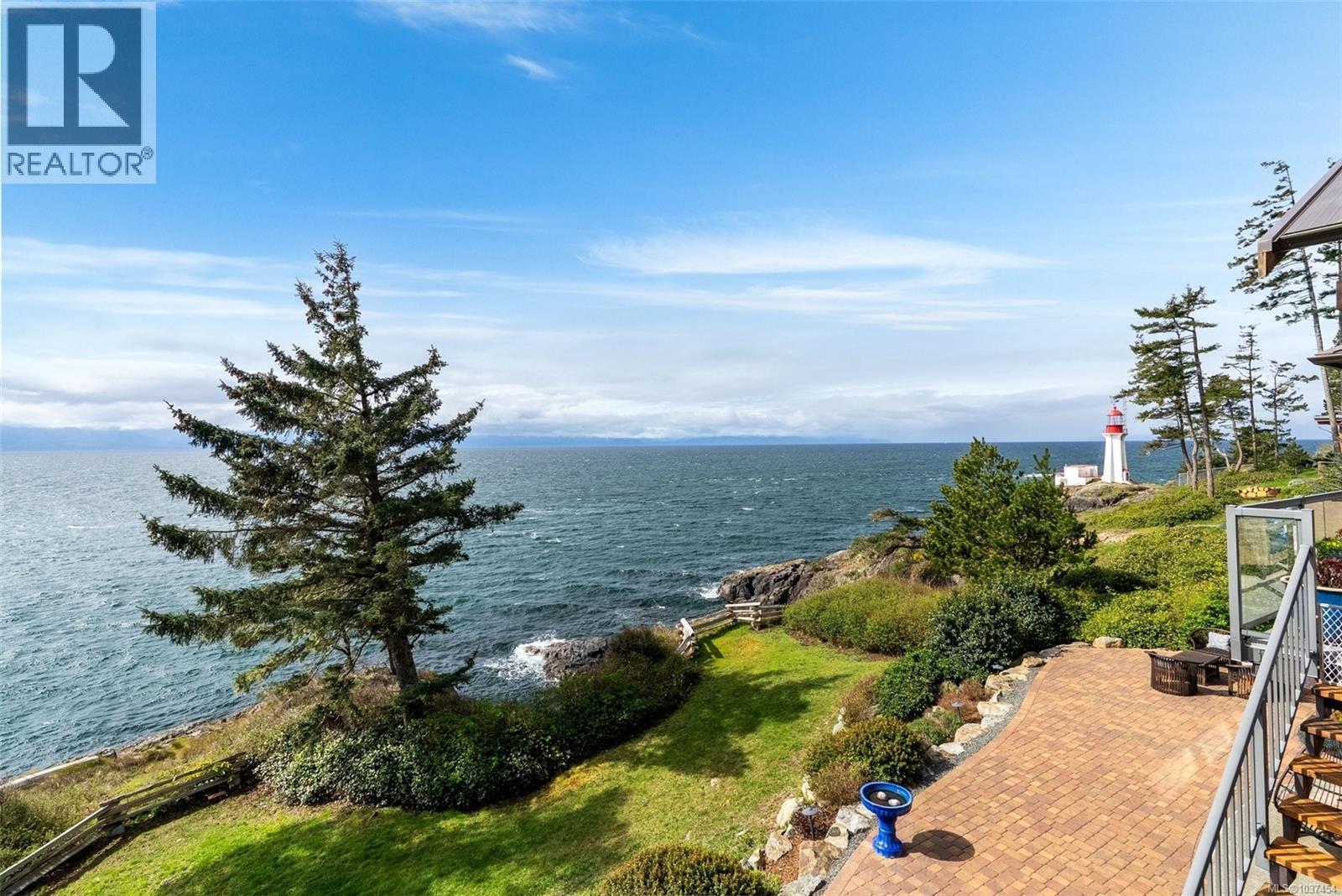 2480 Lighthouse Point Rd, Sooke